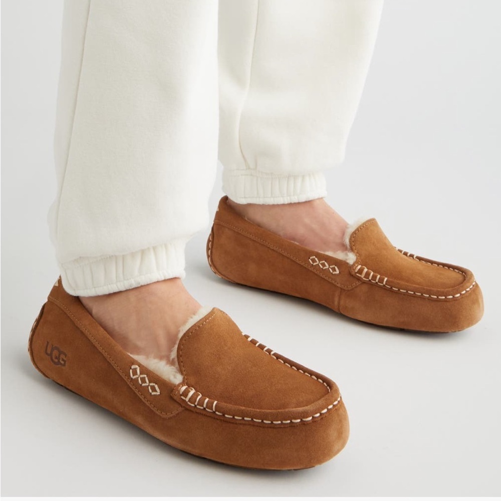 UGG Ansley Tan Moccasins Women's Footwear